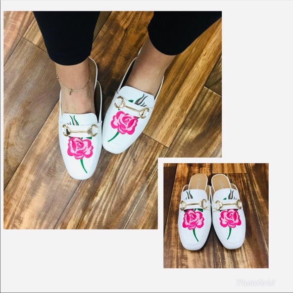 Shoes - FINAL PRICE | White Leather Rose Slip on Loafers